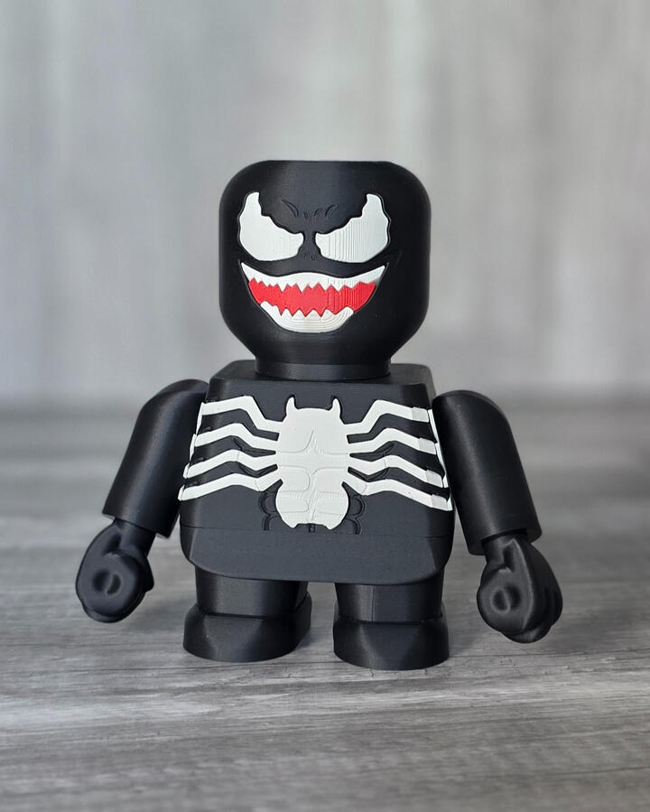 $20 - 5.75" Venom